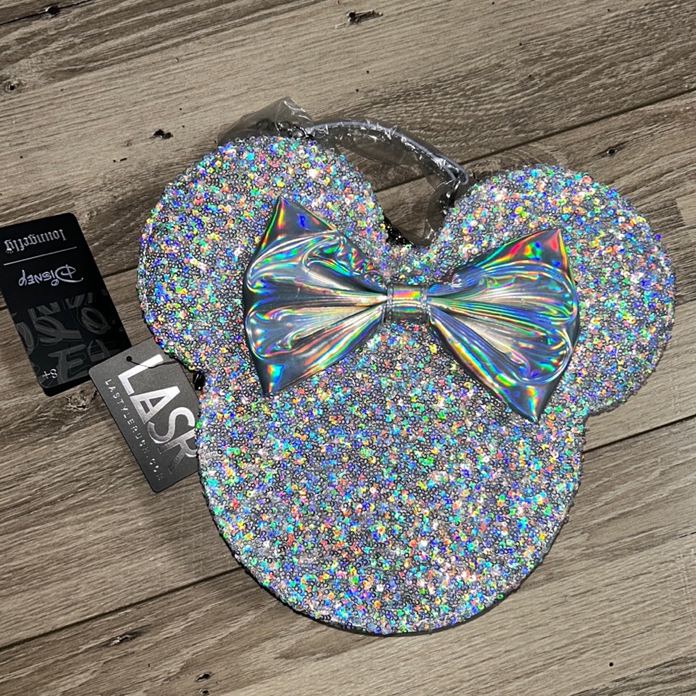 NWT Minnie Sequin Loungefly Shoulder Bag